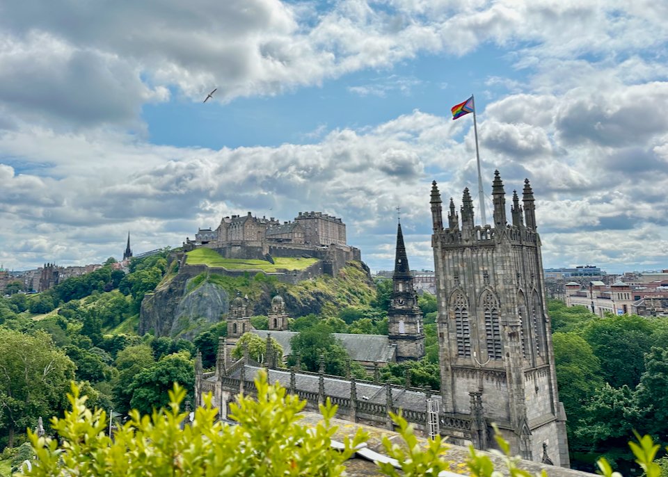 Edinburgh Old Town and legal district skyline - Psychiatry expert services